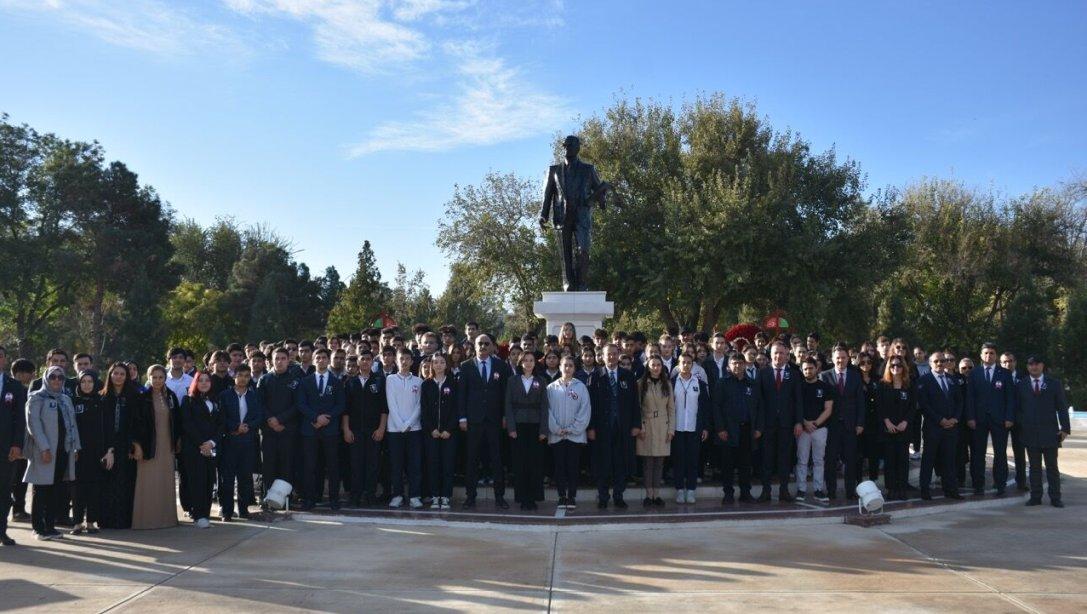 Gazi Mustafa Kemal Atatürk'ü ebediyete intikalinin 85. yılında Aşkabat Atatürk Parkında andık